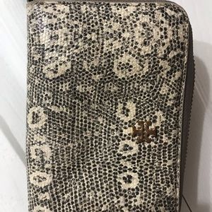 Tory Burch Wristlet